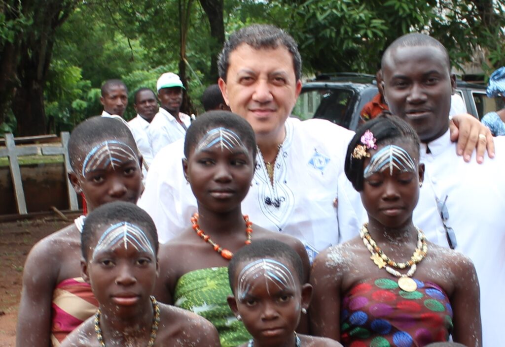 E TI PORTO IN AFRICA – UN MESSAGGIO DAL DOTT. MALLAMACI