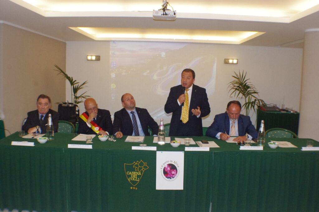LA SEDE SICILIANA DELL’ASSOCIAZIONE INTERNAZIONALE ONLUS E” E TI PORTO IN AFRICA” REALIZZA UNA IMPORTANTE PIANTAGIONE DI CACAO PER LA SOPRAVVIVENZA DI FAMIGLIE POVERE IN COSTA D’AVORIO